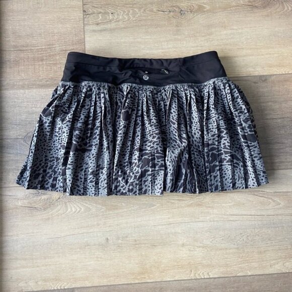 Lululemon Pleat To Street Skirt IIWatermark Slate Black size 6 - Picture 10 of 14